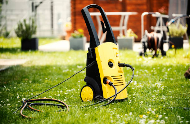Best Driveway Pressure Washing  in Locust Valley, NY